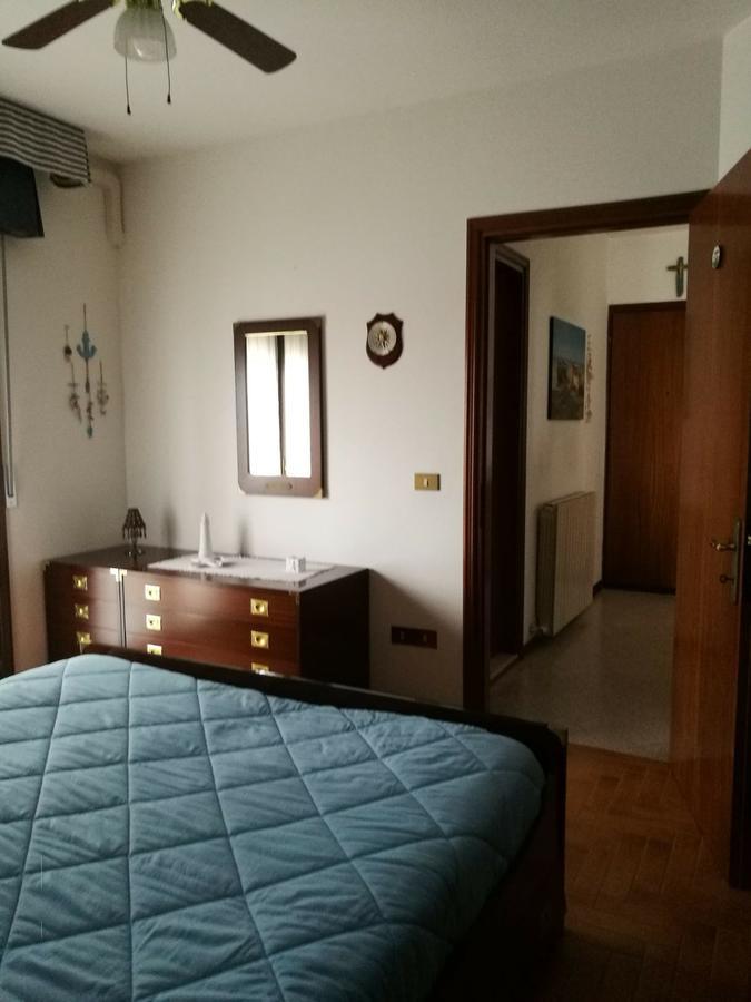 Appartamento Frontemare Azzurra Каорле Экстерьер фото